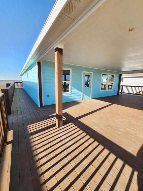 1741 Blue Water Hwy, Jones Creek, TX 77541-7116