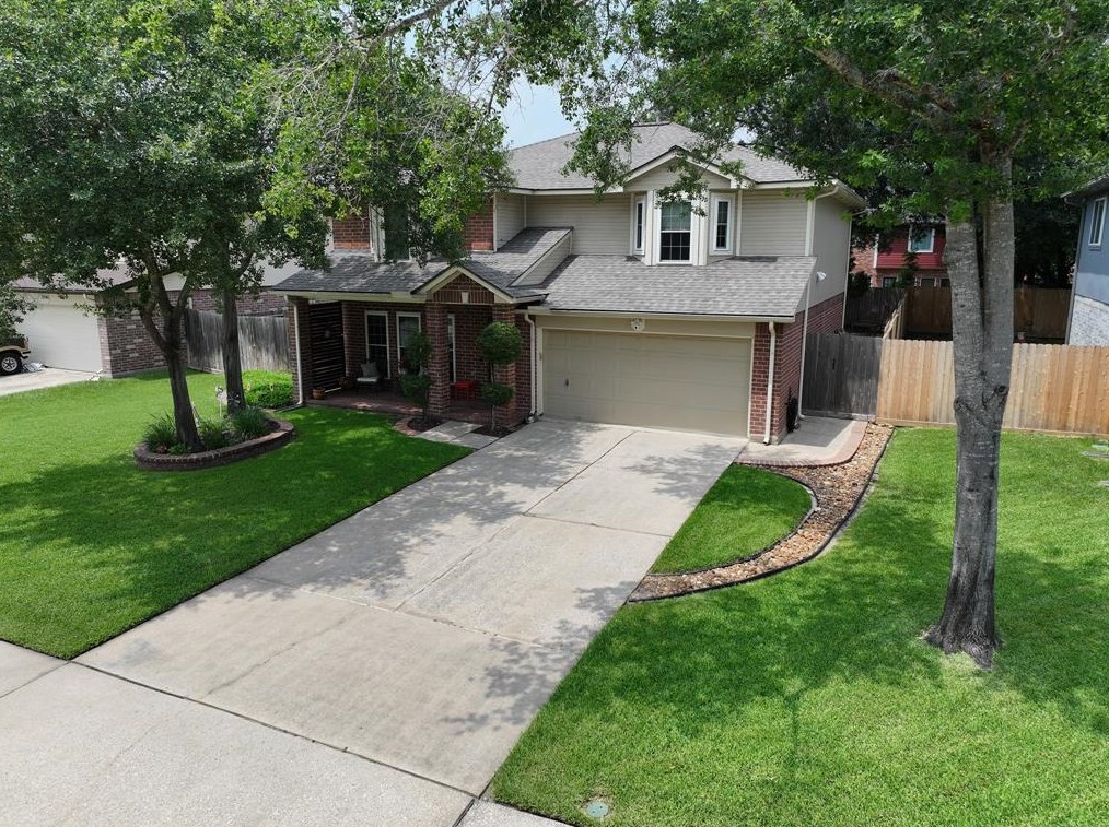 22542 August Leaf Dr, Tomball, TX 77375-5440