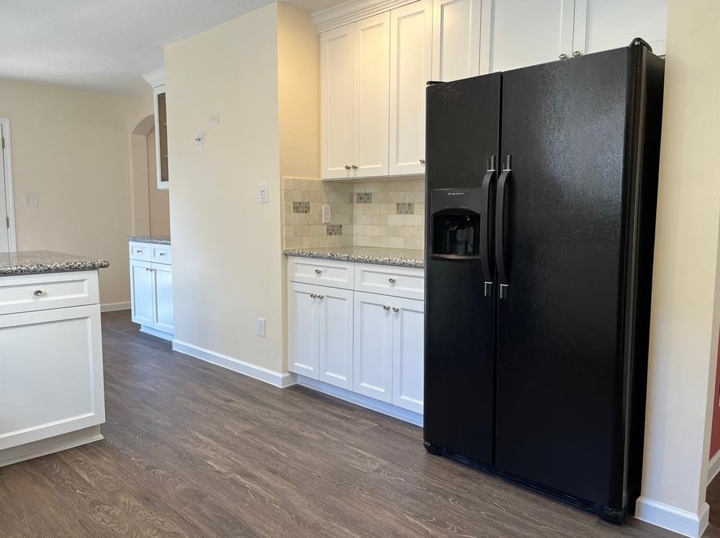 1814 Oak Valley Dr, Kemah, TX 77565