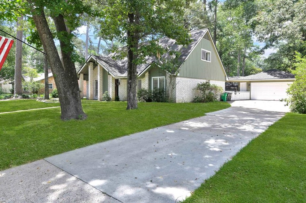 2170 Tree Ln, Humble, TX 77339