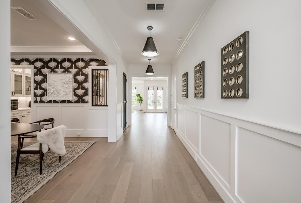 1351 Althea Dr, Houston TX  77018-5232 exterior