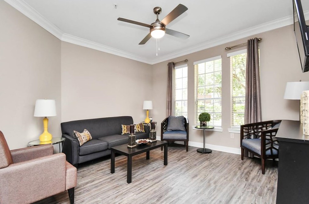 3225 Woodland Park Dr #1153, Houston, TX 77082