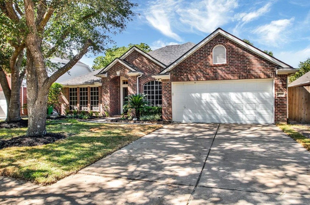 17110 Kiowa River Ln, Houston, TX 77095