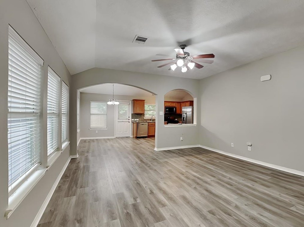 6207 Borage St, Crosby, TX 77532