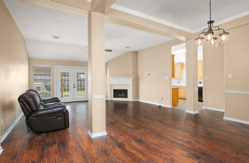 3802 Oakwilde Cir, Morgans Point, TX 77571