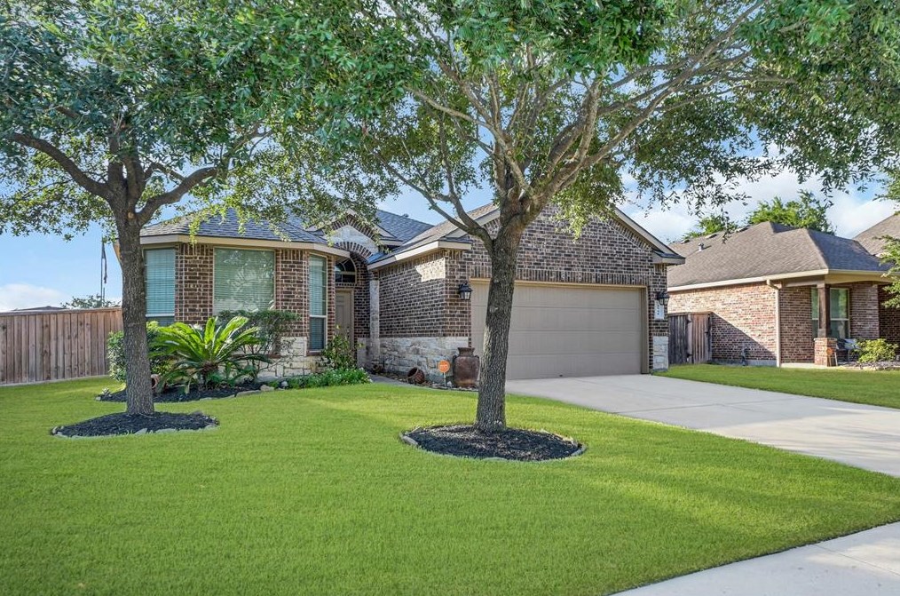 6946 Hamilton Falls Ln, Spring TX  77379-5195 exterior