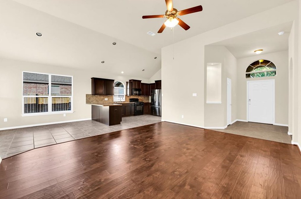 6946 Hamilton Falls Ln, Spring TX  77379-5195 exterior