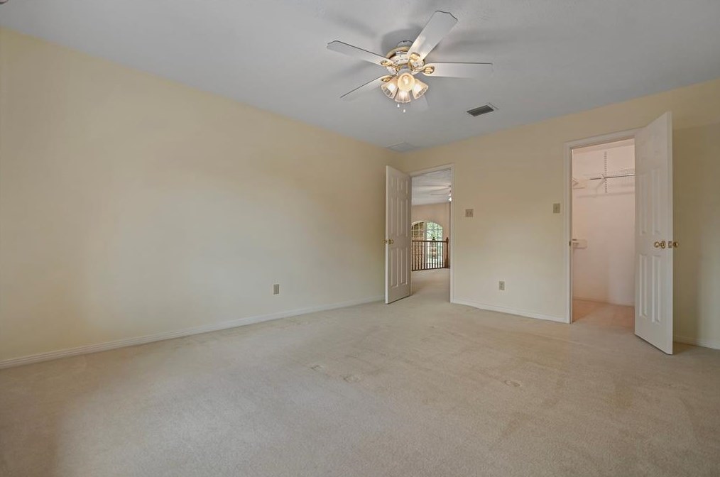 15971 Knl Ldg Dr, Houston TX  77095-1670 exterior