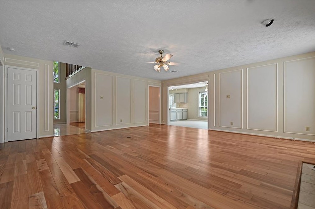 15971 Knl Ldg Dr, Houston TX  77095-1670 exterior