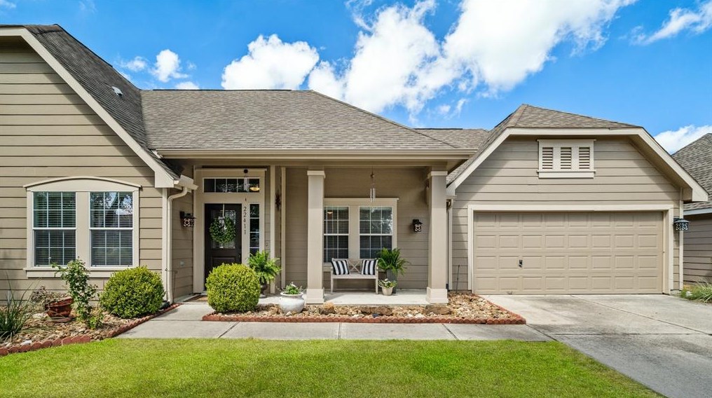 22411 Rumbling Creek Ln, Tomball, TX 77375-2273