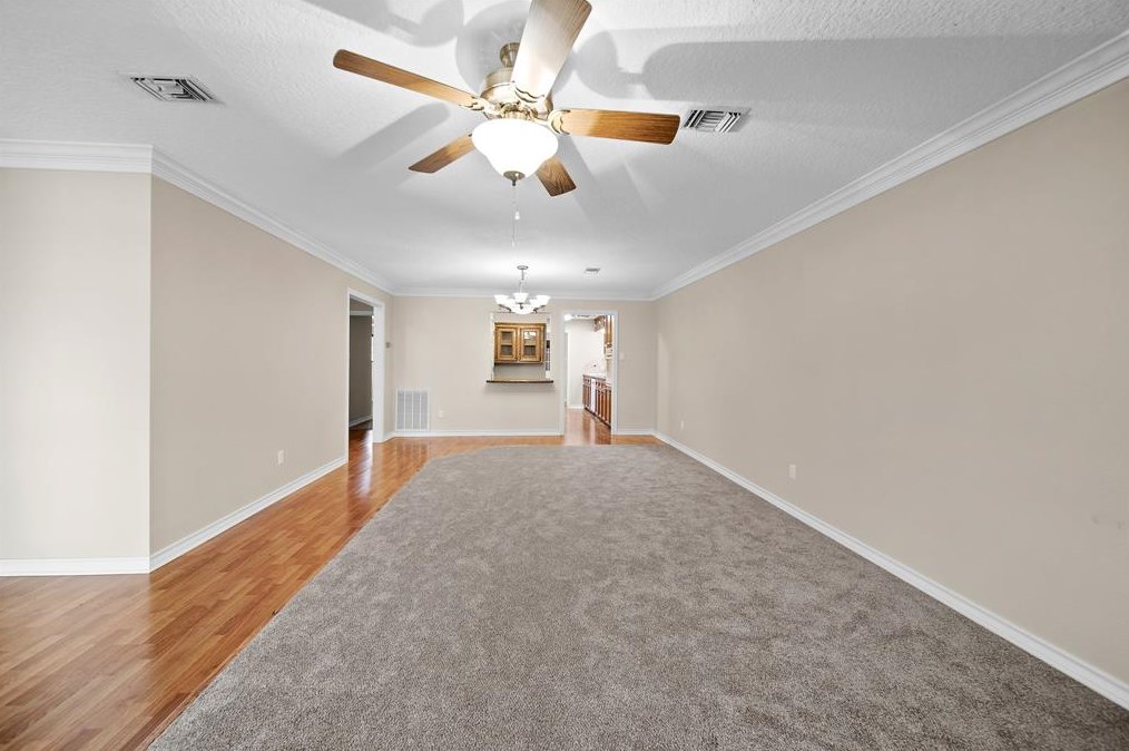 2214 Grand Blvd, Pearland, TX 77581