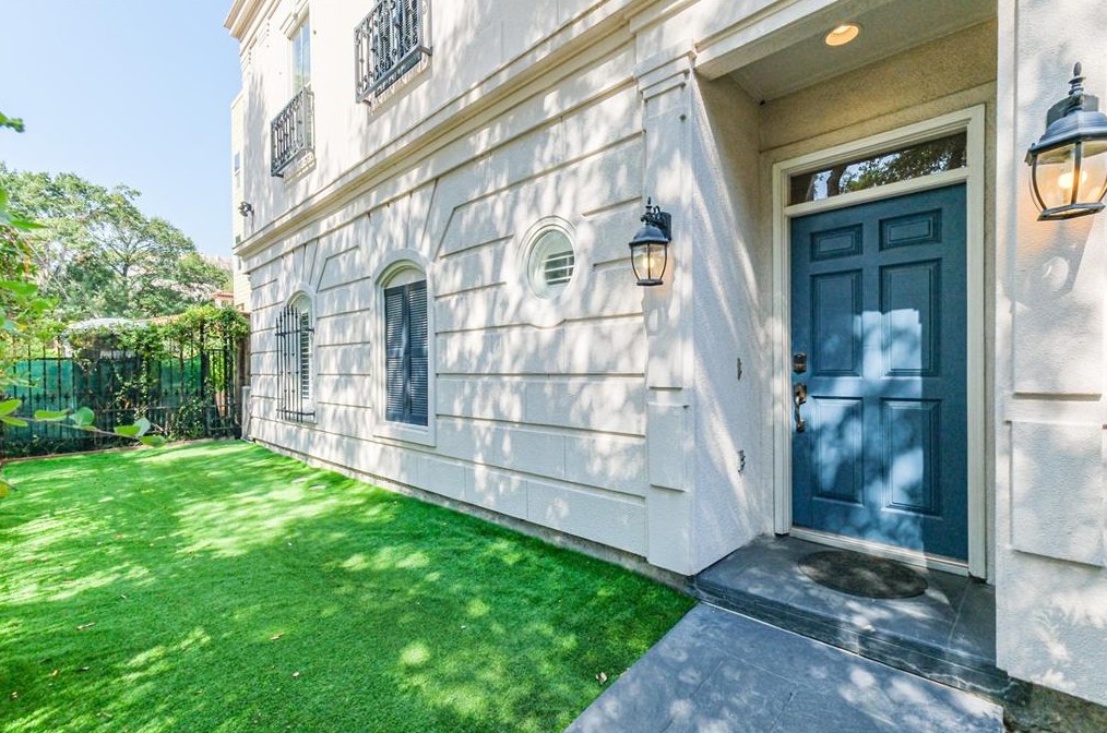 2418 Quenby St, Houston, TX 77005-1414