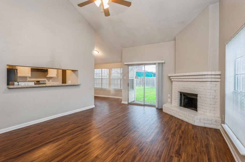 5554 Ambern Dr, Houston, TX 77053