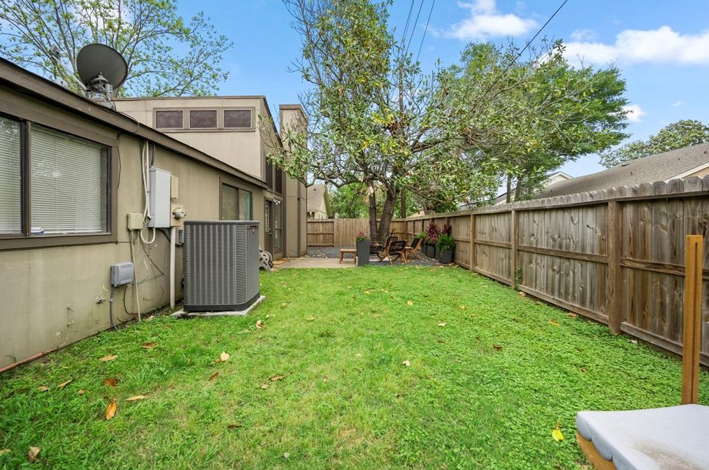 2639 Austins Pl, Sugar Land TX  77478-4332 exterior