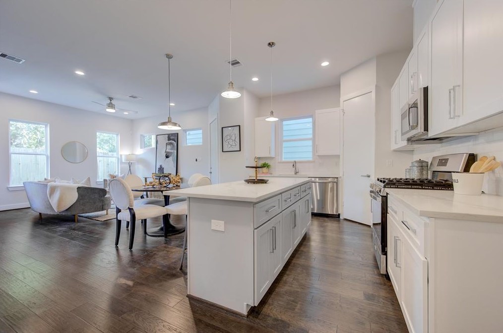 847 Rachel St #b, Houston, TX 77091