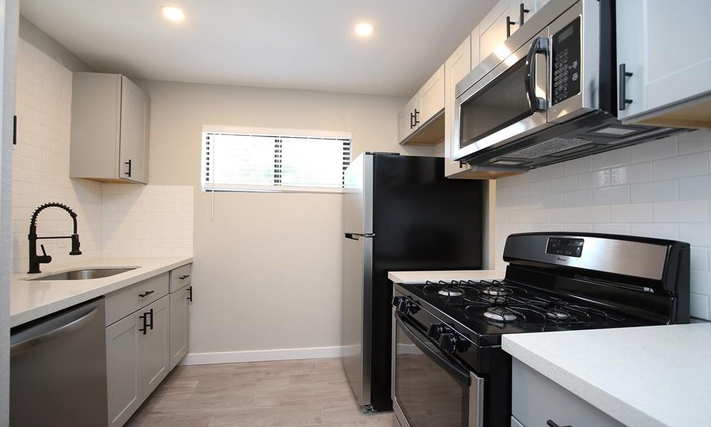 5201 Crawford St #4, Houston, TX 77004