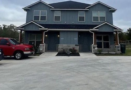 11029 Favor Rd, College Station, TX 77845-6292