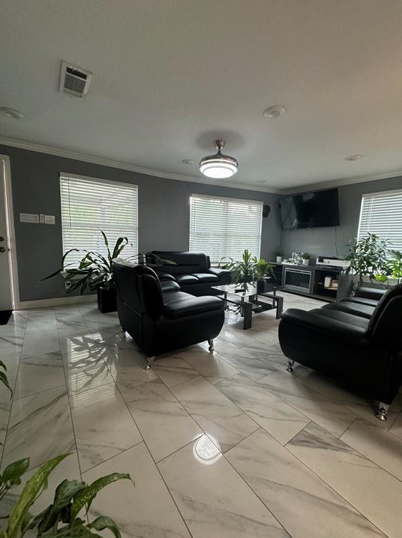 5301 Bennington St, Houston TX  77016-6702 exterior