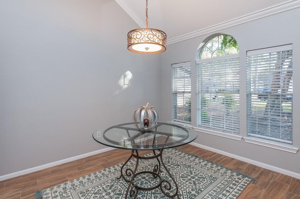 36 Rain Forest Ct, Spring TX  77380-2825 exterior