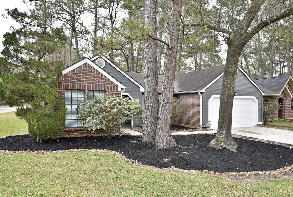 3 Greenbud Ct, Spring, TX 77380-2885