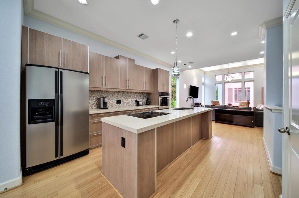 2718 Clay St, Houston TX  77002-7504 exterior