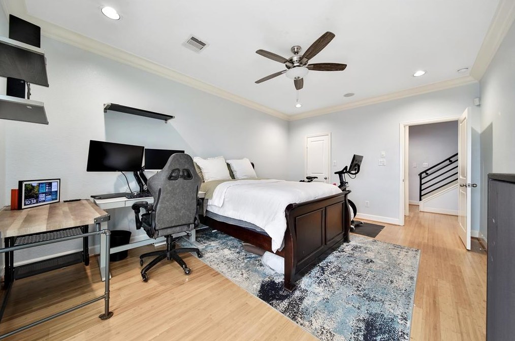 2718 Clay St, Houston TX  77002-7504 exterior