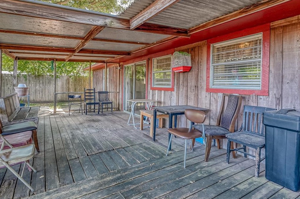 12106 Cedar Gap Ln, Houston TX  77072-4838 exterior