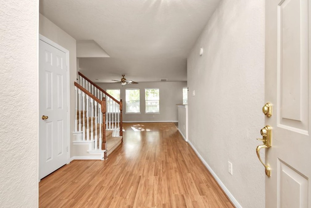 46 Misty Dawn Dr, Conroe TX  77385-3647 exterior