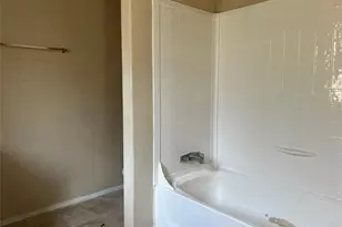 11722 Greenglen Dr, Houston, TX 77044 - Photo 10