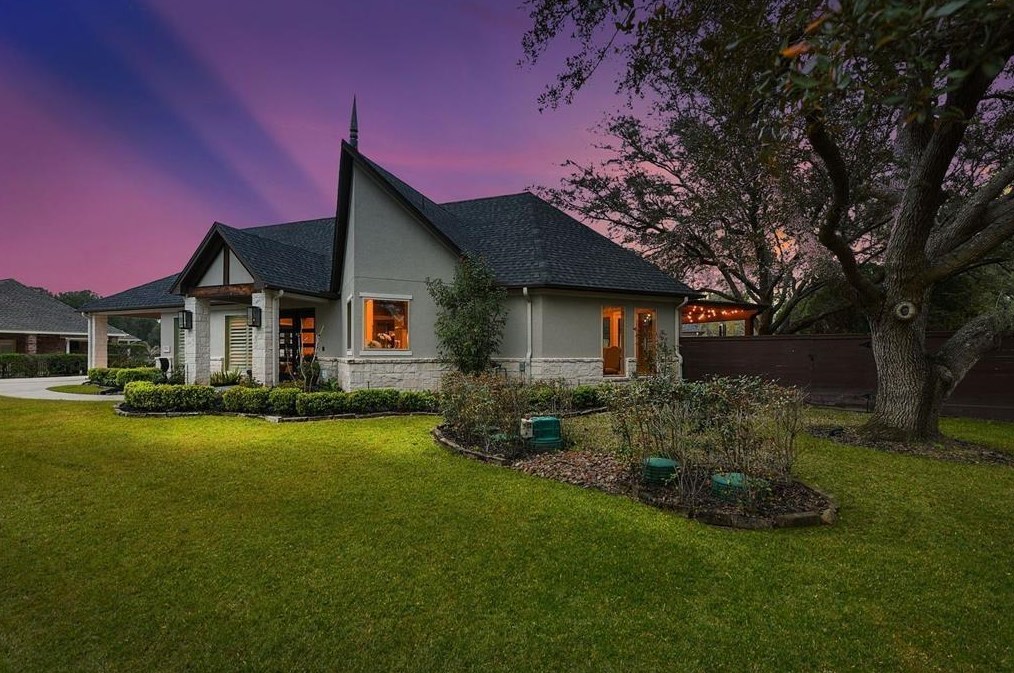 2911 N Saddlebrook Ln, Katy, TX 77494