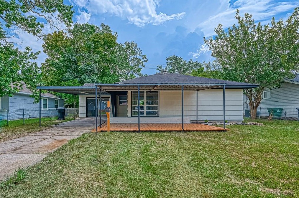 9906 Carmalee St, Houston, TX 77075-5105