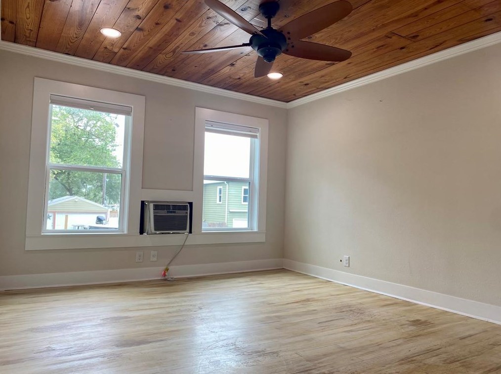 1711 49th St, Galveston, TX 77551-4810