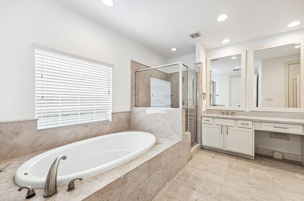 5966 Kansas, Houston TX 77007-1111 exterior