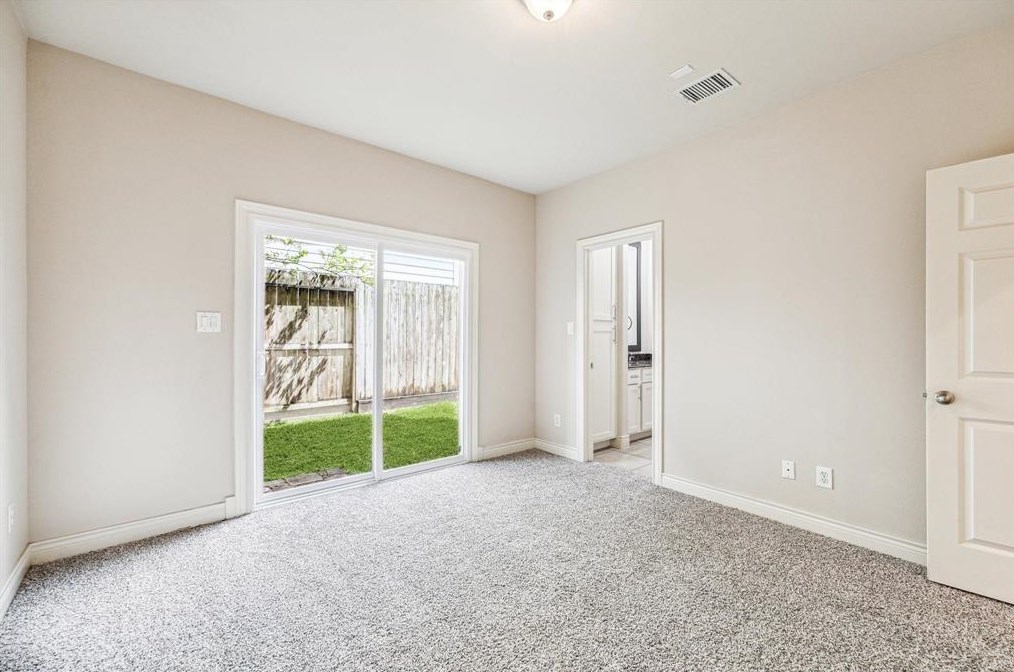 5966 Kansas, Houston TX 77007-1111 exterior