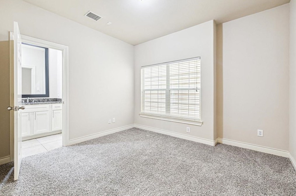 5966 Kansas, Houston TX 77007-1111 exterior