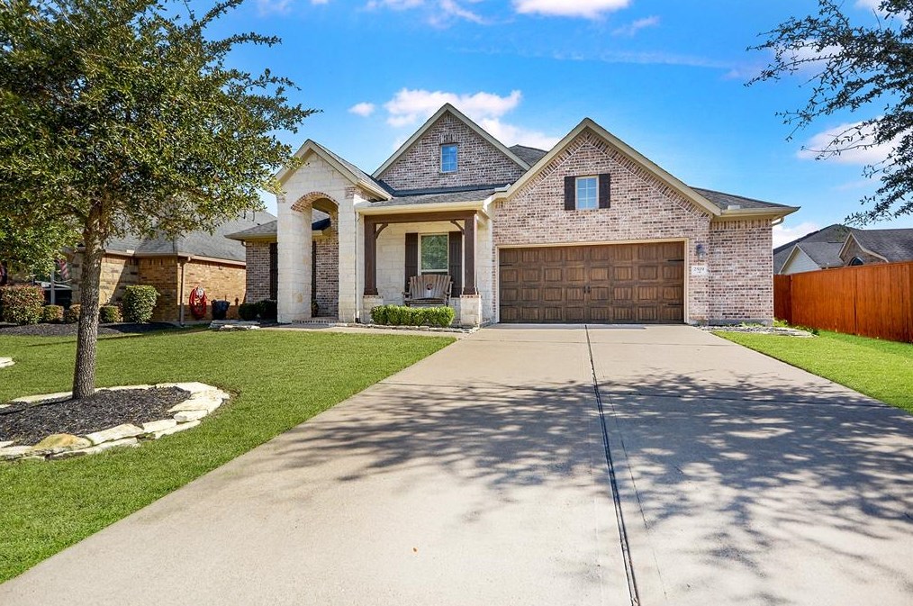 2519 Kinsgate Forest Dr, Katy TX  77494-1899 exterior