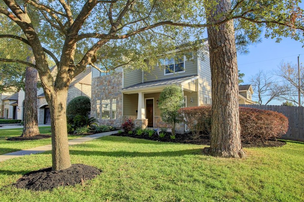 1529 Ebony Ln, Houston, TX 77018-5816