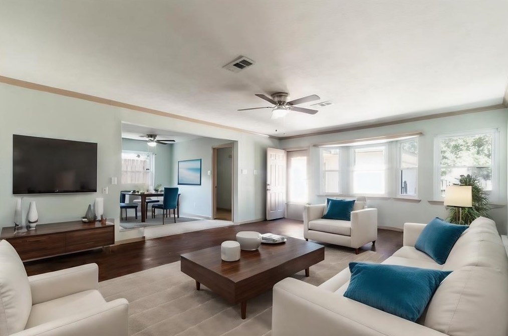 5402 Sheraton Oaks Dr, Houston, TX 77091-1302