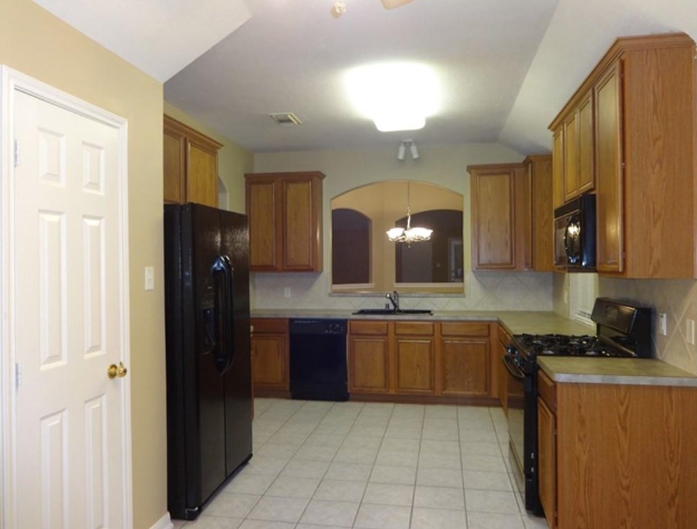 3223 Stoneydale Ln, Spring TX  77388-5322 exterior