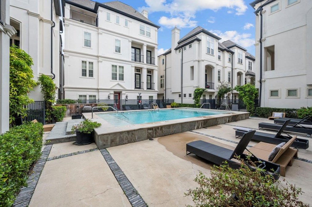 2609 Rusk St, Houston, TX 77003