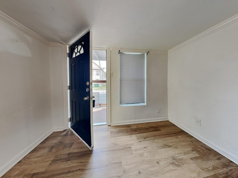 2507 Saltus St, Houston, TX 77003