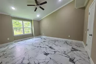 1306 N 9th St, Conroe, TX 77301 - Photo 32