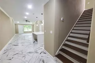 1306 N 9th St, Conroe, TX 77301 - Photo 26