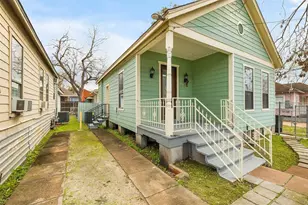 1808 Fletcher St, Houston, TX 77009 - Photo 4