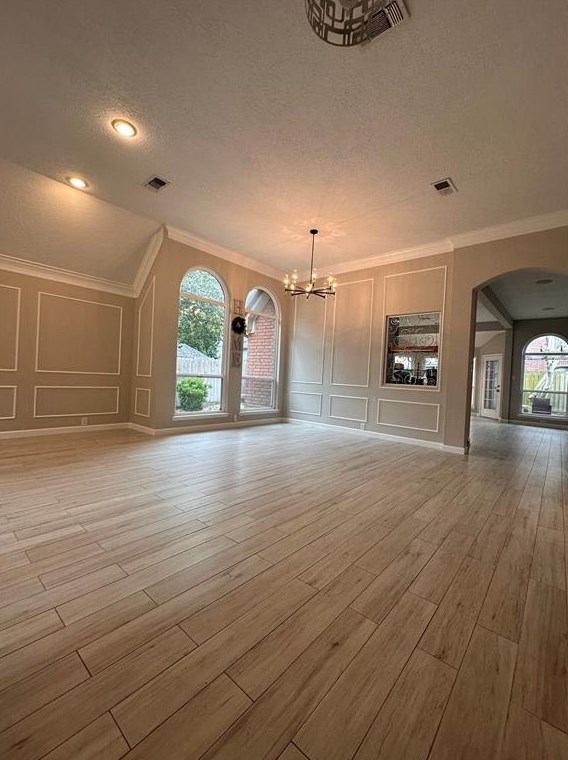 1326 W Forest Dr, Houston, TX 77043