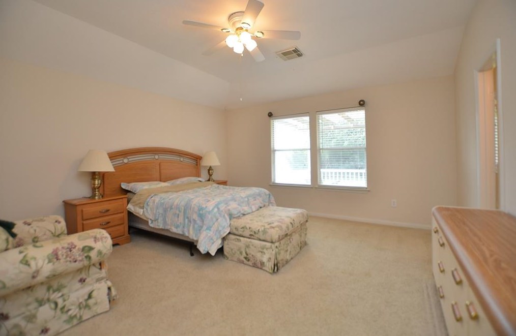 10215 Riderdale Park Ln, Houston, TX 77070-2641