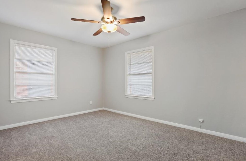 8739 Pattibob St, Houston, TX 77029