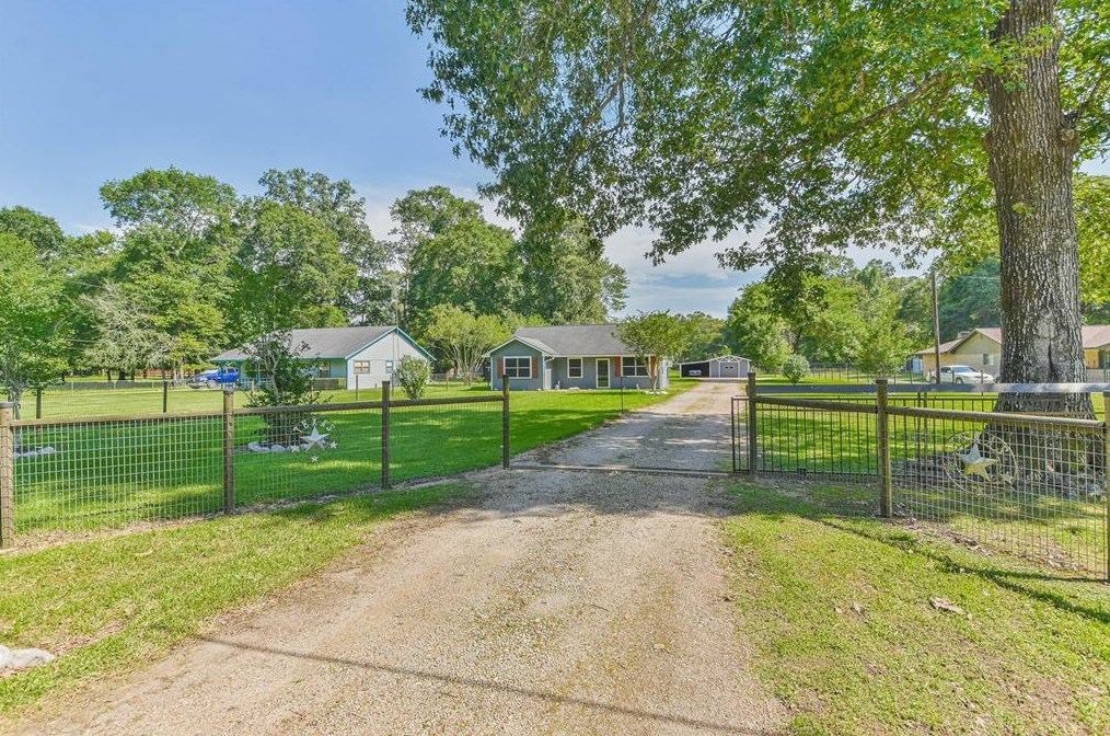 24276 Creekwood Dr, Patton, TX 77372-5978