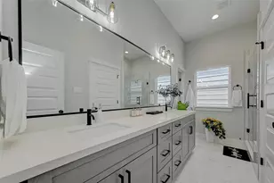 2105 Sam Wilson St, Houston, TX 77020 - Photo 12