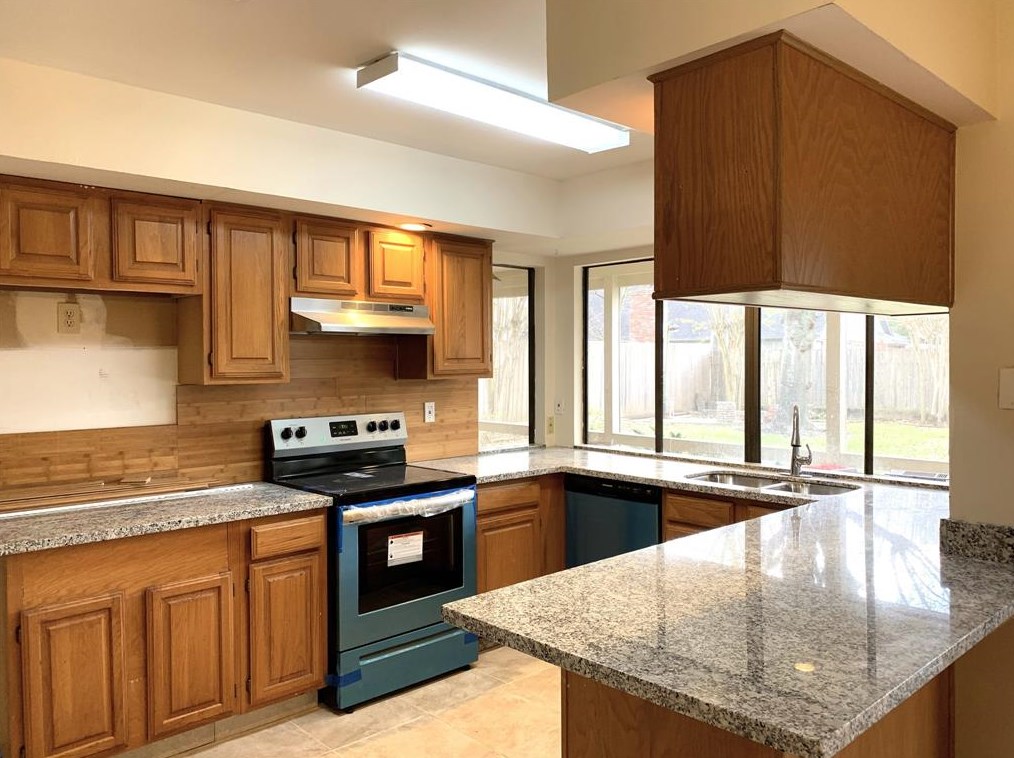 842 Rolling Mill Dr, Sugar Land, TX 77498